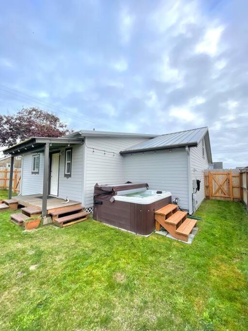 Waddle On Inn- Hot Tub, Pet Friendly, Fully Fenced, 5 Blocks To Beach! Ocean Park المظهر الخارجي الصورة
